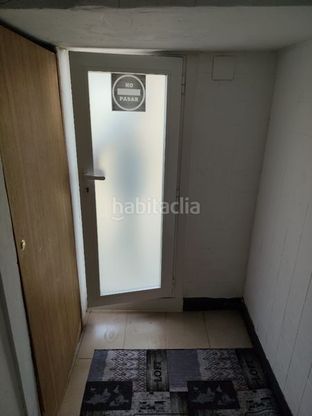 Foto fb6b5ce2-cf3a-4072-8812-6b7d3d52ca54. Edifici a Carreira Ribeira