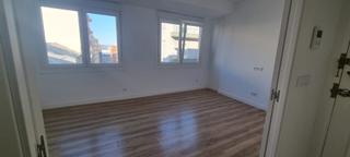 Lloguer Pis  Rúa alcalde marchesi. Piso sin muebles de 3 dormitorios en zona cuatro caminos, a coru
