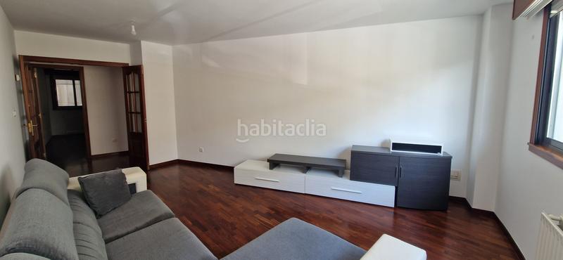Foto 90d7be34-2fc0-48df-a80a-02c40a0b5a28. Rent flat with heating parking in Eirís Coruña (A)