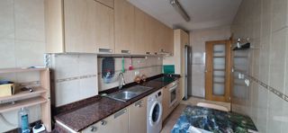 Appartement à Rúa almirante mourelle 60. Piso en almirante mourelle, próximo a rda. outeiro y ciudad esco