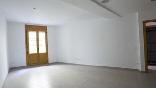 Pis a Valls. Ocupado piso en venta en calle del carme de valls, tarragona