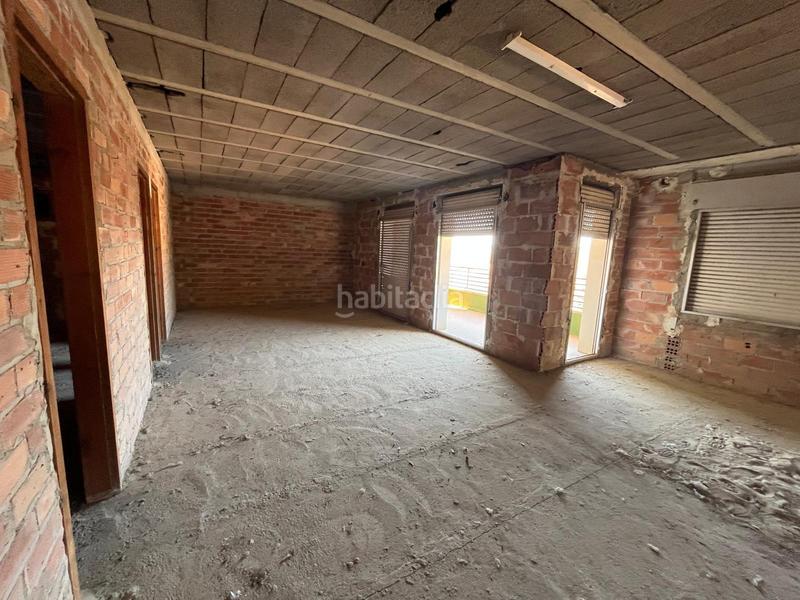 Foto 124d73c4-ace7-4c3b-93ee-0c43dcdd042e. Edificio obra parada en venta en seros en Seròs