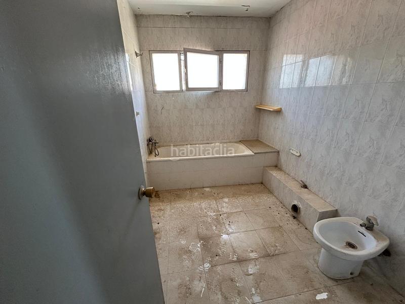 Foto 264b6dac-4771-4ae4-a182-b53753e5ea8e. Edificio obra parada en venta en seros en Seròs