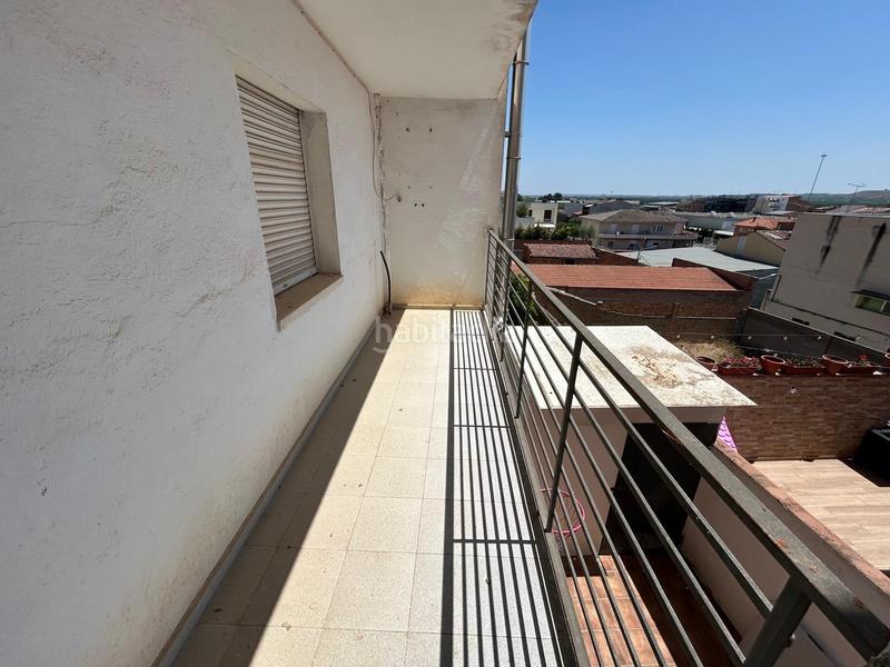 Foto c5d84fec-1807-4d89-8553-3dab0d208173. Edificio obra parada en venta en seros en Seròs