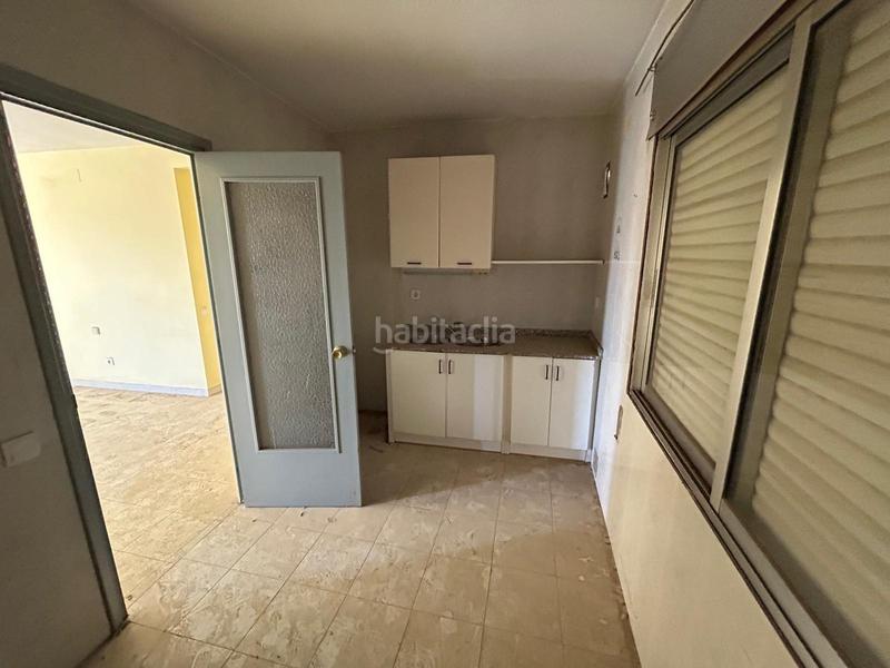 Foto faea5719-ff1e-4e58-8abc-2d0f35358941. Edificio obra parada en venta en seros en Seròs