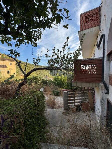 Foto d24632ca-c193-487a-8a11-85930f26b250. Chalet con piscina in Bisbal del Penedès (La)