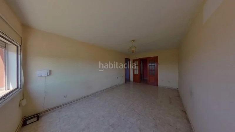 Foto 7ada3a3d-8574-4955-8a6c-b30aebbd4e81. Piso  luminoso en venta en Balàfia Lleida