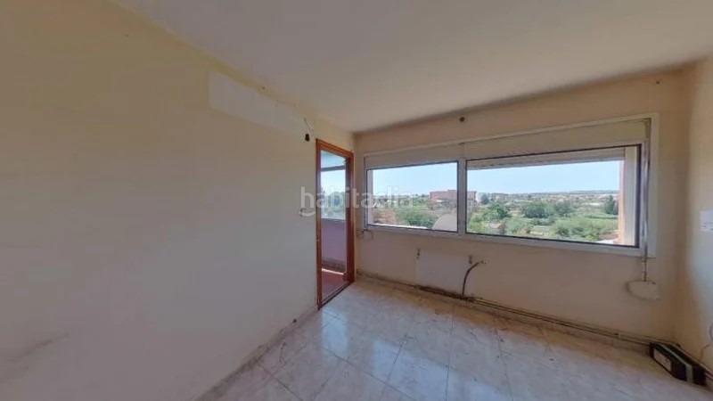 Foto 90463d9c-04e6-4ec2-91de-db0605220361. Piso  luminoso en venta en Balàfia Lleida