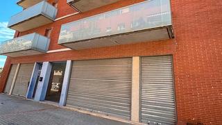 Business premise in El Tancat-Mas d´en Gual. Local comercial en venta  calle josep irla i bosch, el vendrell