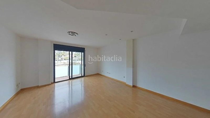 Foto be77c492-a804-4f66-a74d-cd4a366657c0. Pis a Vallpineda-Santa Bàrbara Sitges