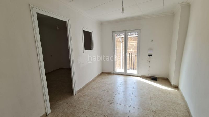 Foto b0f6cb04-a840-42a1-b1d2-884e5eb33aa5. Piso  en venta en el centro en Tàrrega