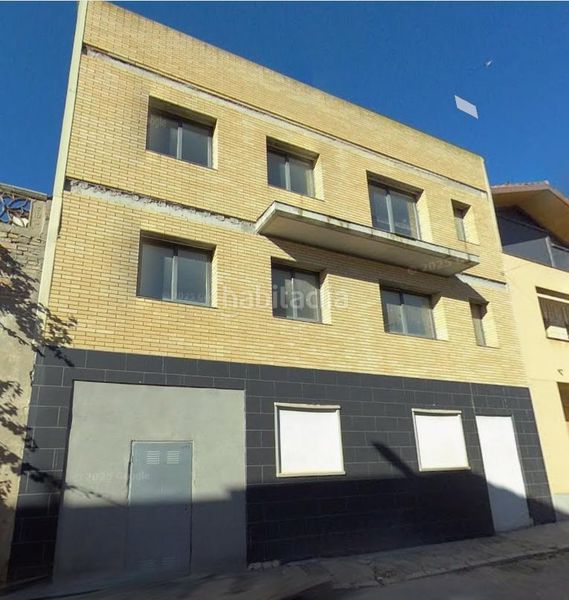 Foto a841d175-a9b2-4dca-8279-38d7021a9228. Aparcament cotxe a Fuliola (La)