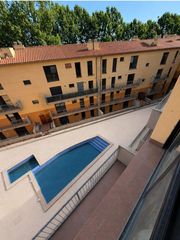 Appartamento in Borges Blanques (Les). Piso  con terraza privada y piscina comunitaria en les borges bl