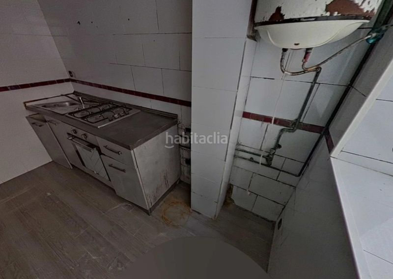 Foto bd2497c9-2546-42d7-9a68-dbc501cd6354. Pis a Sant Roc Badalona