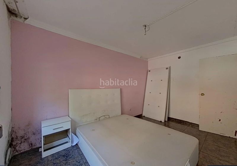 Foto c851c845-65d8-43e8-af74-64b517848c25. Pis a Sant Roc Badalona