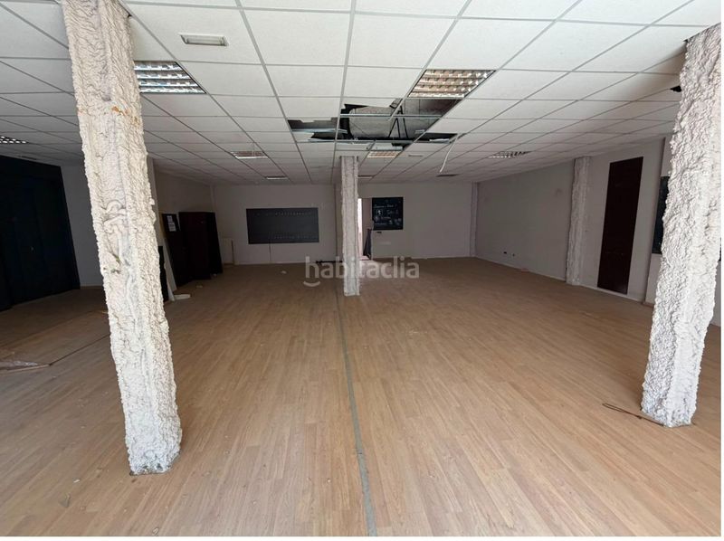 Foto 67543ce6-68bd-498c-900a-6beea5381cf2. Local comercial a Nou Eixample Sud Tarragona