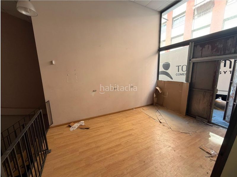 Foto b42f036e-d052-43b5-a800-e730f4de53c9. Local comercial a Nou Eixample Sud Tarragona