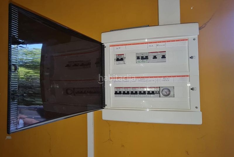 Foto e295119b-d474-497f-aa3a-756850daeb76. Local comercial a Balaguer