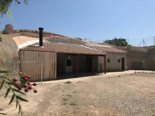 Casa a Abanilla. Esta encantadora casa cueva, situada en una parcela de 13.322 m