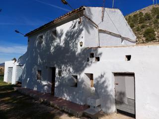 Casa a Monòver. Casa de campo con impresionantes vistas y gran potencial  cerca