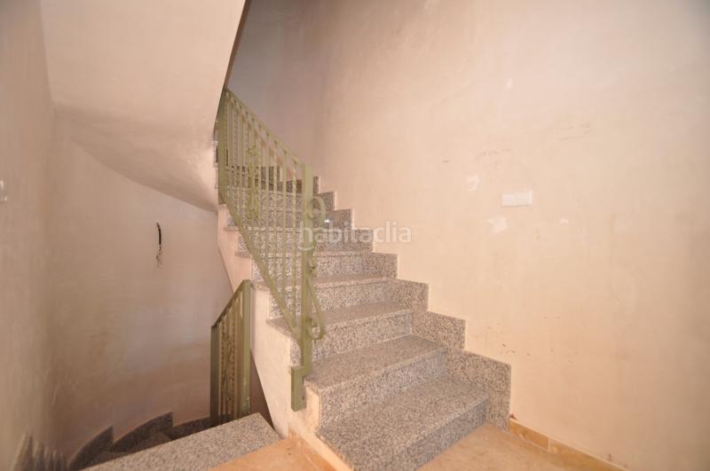 Foto 1fa250c1-e1de-4fdf-afd0-2eb3ab1b1a3d. Masía casa de pueblo a estrenar , a 5 minutos andando al centro y ayuntamiento. las vistas son sobre las montañas. amplio espacio en Ibi