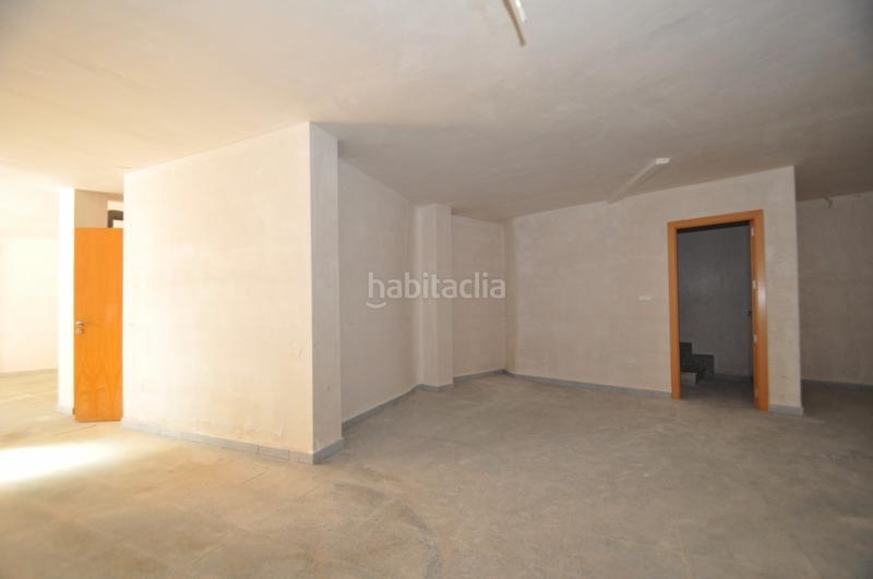 Foto a4f8cc48-9152-4d11-8ede-8adfd65f9f78. Masía casa de pueblo a estrenar , a 5 minutos andando al centro y ayuntamiento. las vistas son sobre las montañas. amplio espacio en Ibi