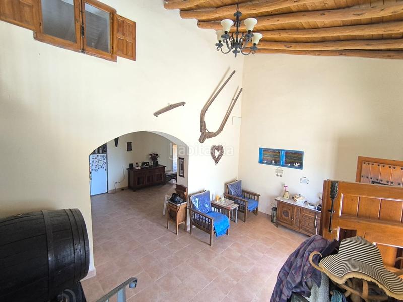 Foto 67963e0c-a272-416d-a746-9a799935c5fa. Casa esta espaciosa villa de 4 dormitorios y 2 baños en chinorlet ofrece una excelente combinación de reformas completas y espacio para en Monòver