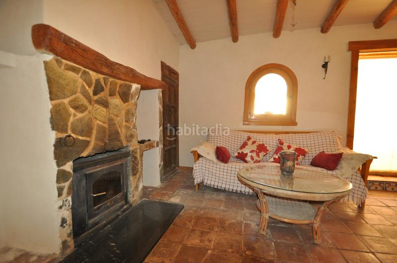 Foto c8b7986e-aff8-4693-b918-0c1c43318ede. Casa esta espaciosa villa de 4 dormitorios y 2 baños en chinorlet ofrece una excelente combinación de reformas completas y espacio para en Monòver