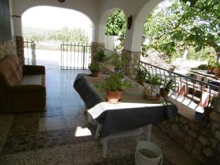 Casa a Yecla. Bienvenido a esta encantadora villa de campo ubicada en el pinto