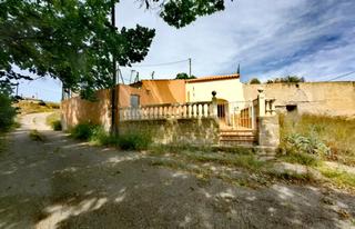 Casa a Monòver. Buscas una vivienda tradicional, elegante y asequible en una aut