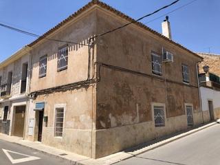 Maison à Pinoso. Disponemos de una amplia cartera de propiedades en las zonas de