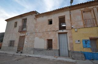 Mas à Hondón de las Nieves. Gran oportunidad para comprar una casa grande y convertirla en l
