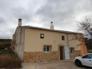 Casa in Monòver. No pierda esta oportunidad de comprar esta hermosa casa de campo