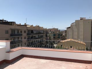 Rent Penthouse  Carrer de mossèn jacint verdaguer. Esplugues de llobregat