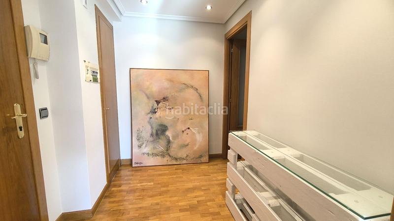 Foto 118a06b3-35e9-4845-a39b-ab2c9977cd77. Piso bonito piso de 93m construidos en lakua. en Lakua-Bizkarra Vitoria - Gasteiz