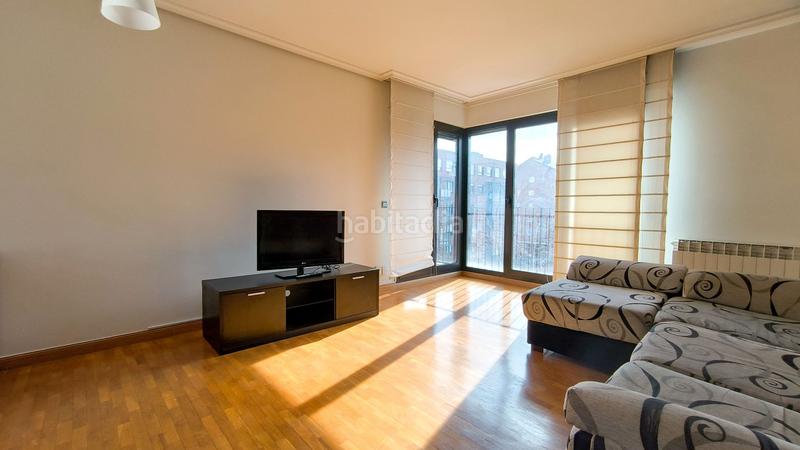 Foto 706b0c32-c088-4390-be88-d68da044e7c9. Piso bonito piso de 93m construidos en lakua. en Lakua-Bizkarra Vitoria - Gasteiz