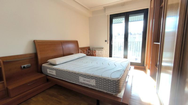Foto c04f3f32-f090-46ac-a416-761109334541. Piso bonito piso de 93m construidos en lakua. en Lakua-Bizkarra Vitoria - Gasteiz