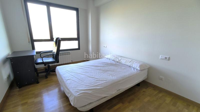 Foto c12ad5e7-b9d3-473a-a11b-117de6ecb027. Piso bonito piso de 93m construidos en lakua. en Lakua-Bizkarra Vitoria - Gasteiz