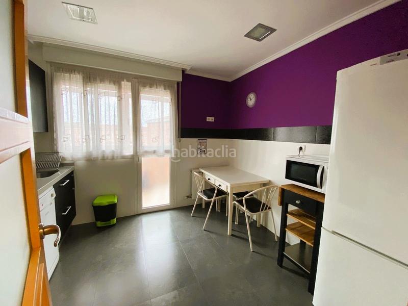 Foto bb39a71f-7b25-4657-876e-09e481fc0367. Piso bonito piso de 69m construidos en adurza. en Vitoria - Gasteiz