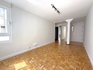 Appartement  Aldabe. Se vende en exclusiva este bonito piso en la plaza de aldabe de
