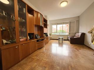Appartement  Juntas generales. Amplio piso de 90m útiles con dos terrazas en lakuaarriaga