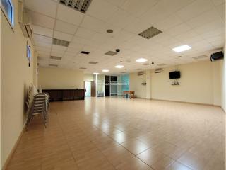 Local commercial  N/a. Local comercial en domingo beltran de 224m