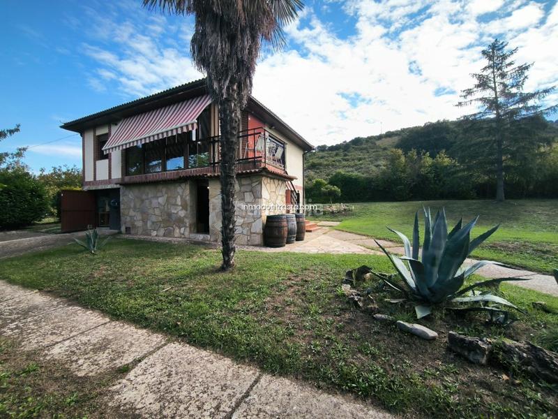 Foto 9830399d-1249-47f9-9ee3-ec75659d3c65. Casa con parcheggio in Labastida