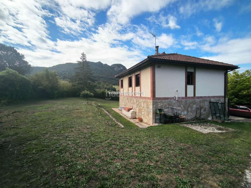 Foto bda5306e-f730-4193-9478-ddb48be33197. Casa con parcheggio in Labastida