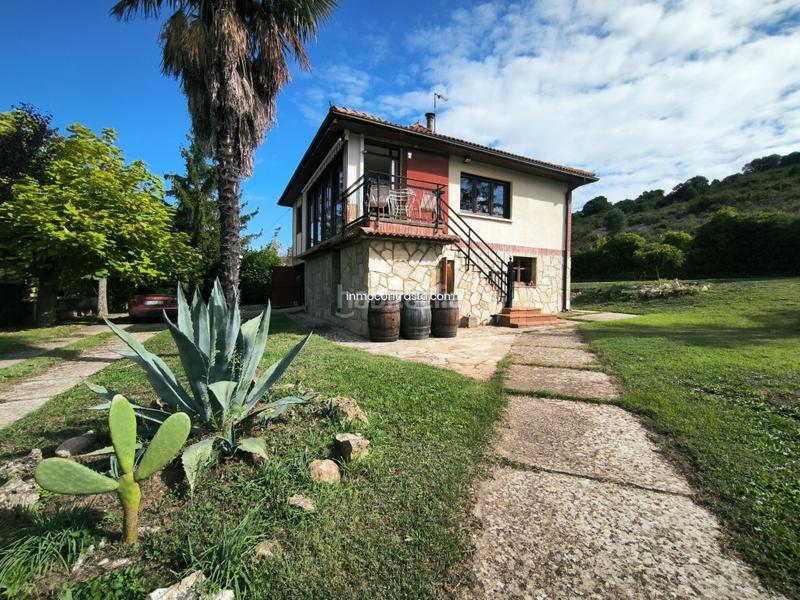 Foto e8d77e5b-053c-4a02-899a-8055ab184b93. Casa con parcheggio in Labastida