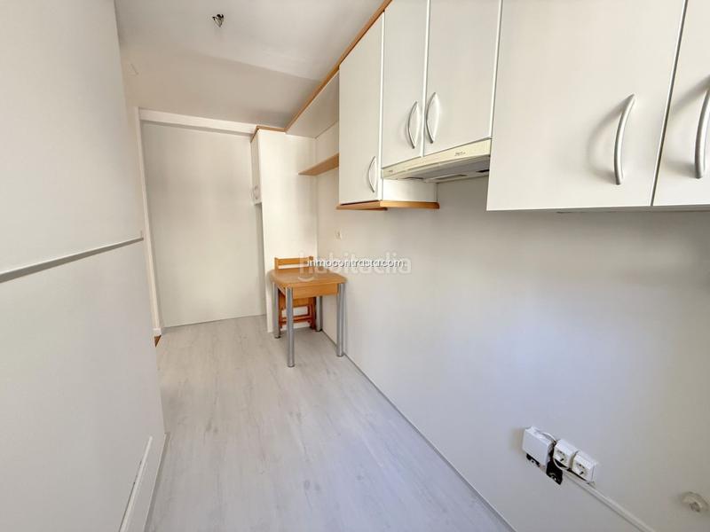 Foto 6c6fd14a-5fc3-4195-9d51-9de2da1be420. Appartamento in Coronación Vitoria - Gasteiz
