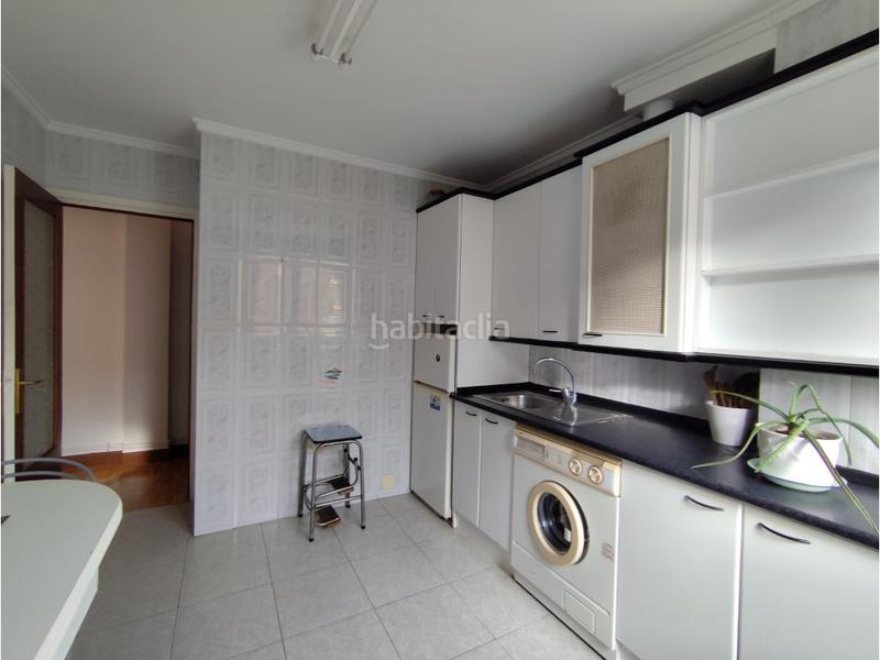 Foto ea9f0813-8b80-4ec7-af1e-dcbe905d3fa0. Flat in Adurtza Vitoria - Gasteiz