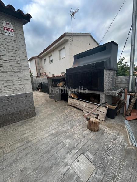 Foto 3f41837f-fae8-45a5-8096-dd96aacbd6ad. Casa amb calefacció aparcament a Mas d´en Gall Esparreguera