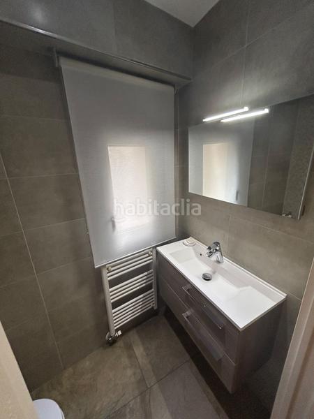 Foto 6b7ff73c-eb53-40a8-b7ff-09e5e2d27610. Casa adosada casa céntrica en Nucli Urbà Esparreguera