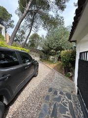 Maison à Can Rial. Casa en urbanización can rial
